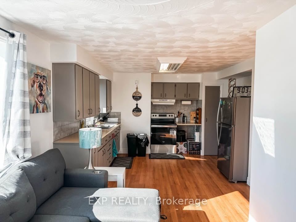 Unit 2 - 4564 Ste Catherine Street, The Nation 5