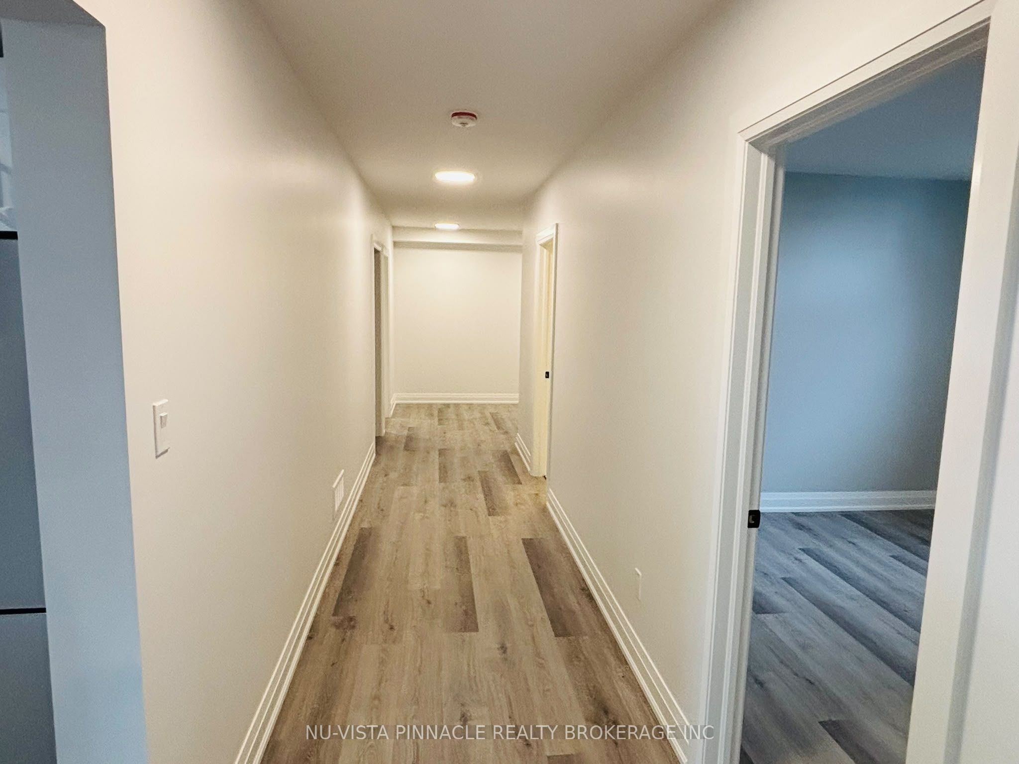 Unit Lower Unit - 3944 CAMPBELL Street N, London 5