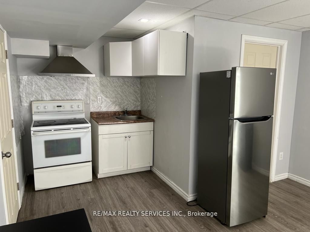 Unit Bsmt - 6045 Ernest Crescent, Niagara Falls 4