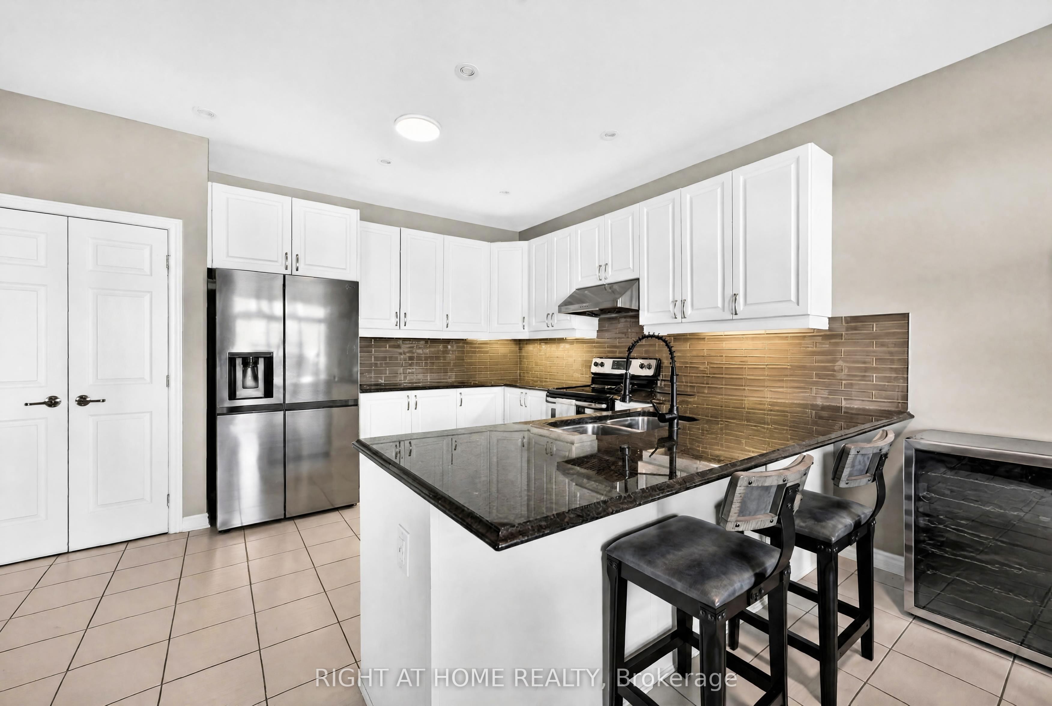 31 SUMMITVIEW Drive, Kanata 5
