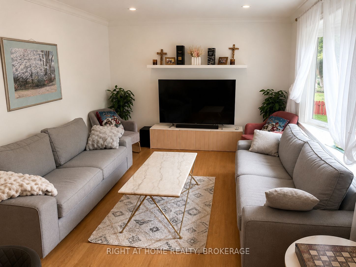 Unit Main - 19 WHITE Street, St. Catharines 3