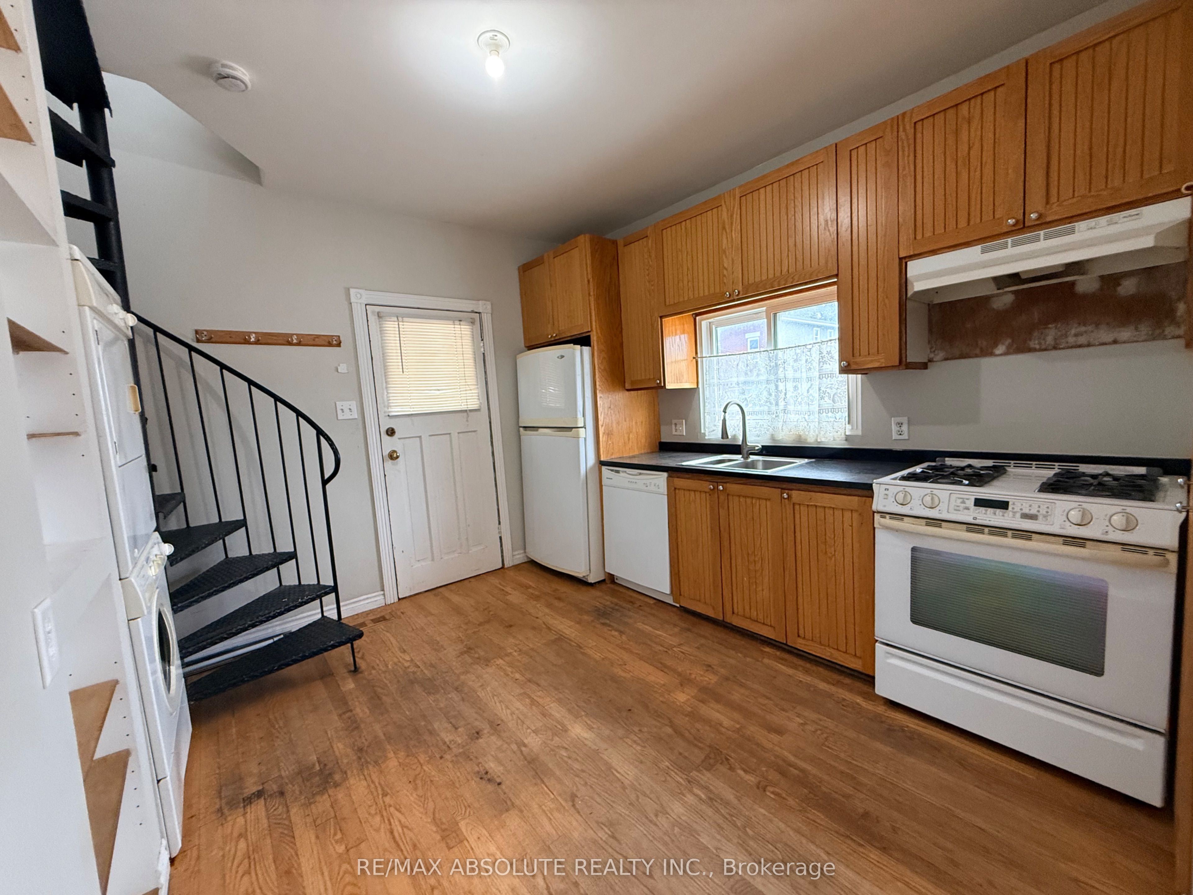 222 Ste Monique Street, Ottawa 3