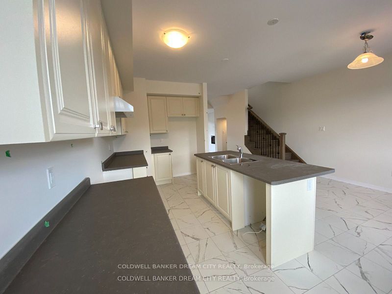 227 Gillespie Drive, Brantford 3