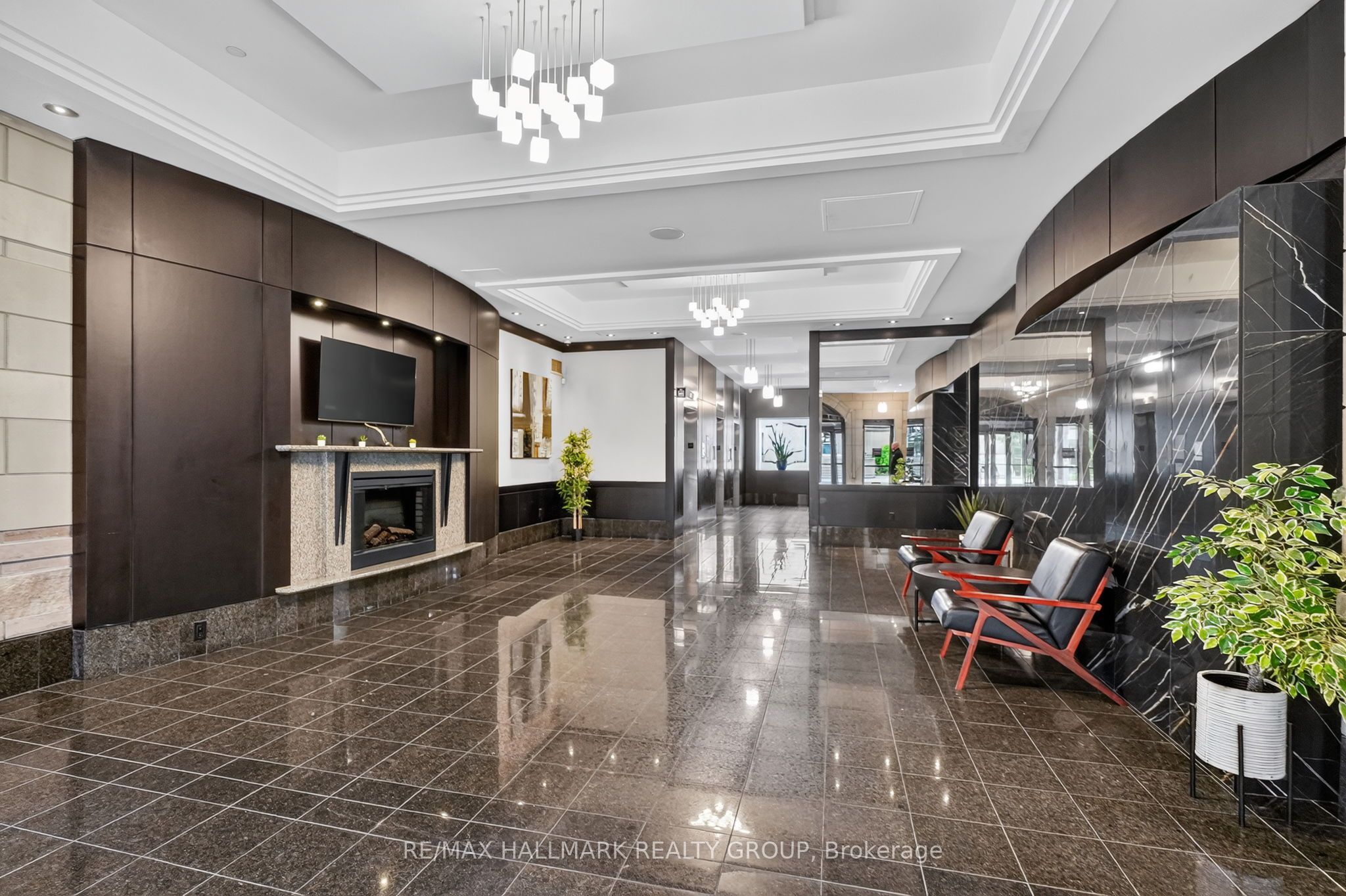 Unit 214 - 435 Albert Street, Ottawa 4