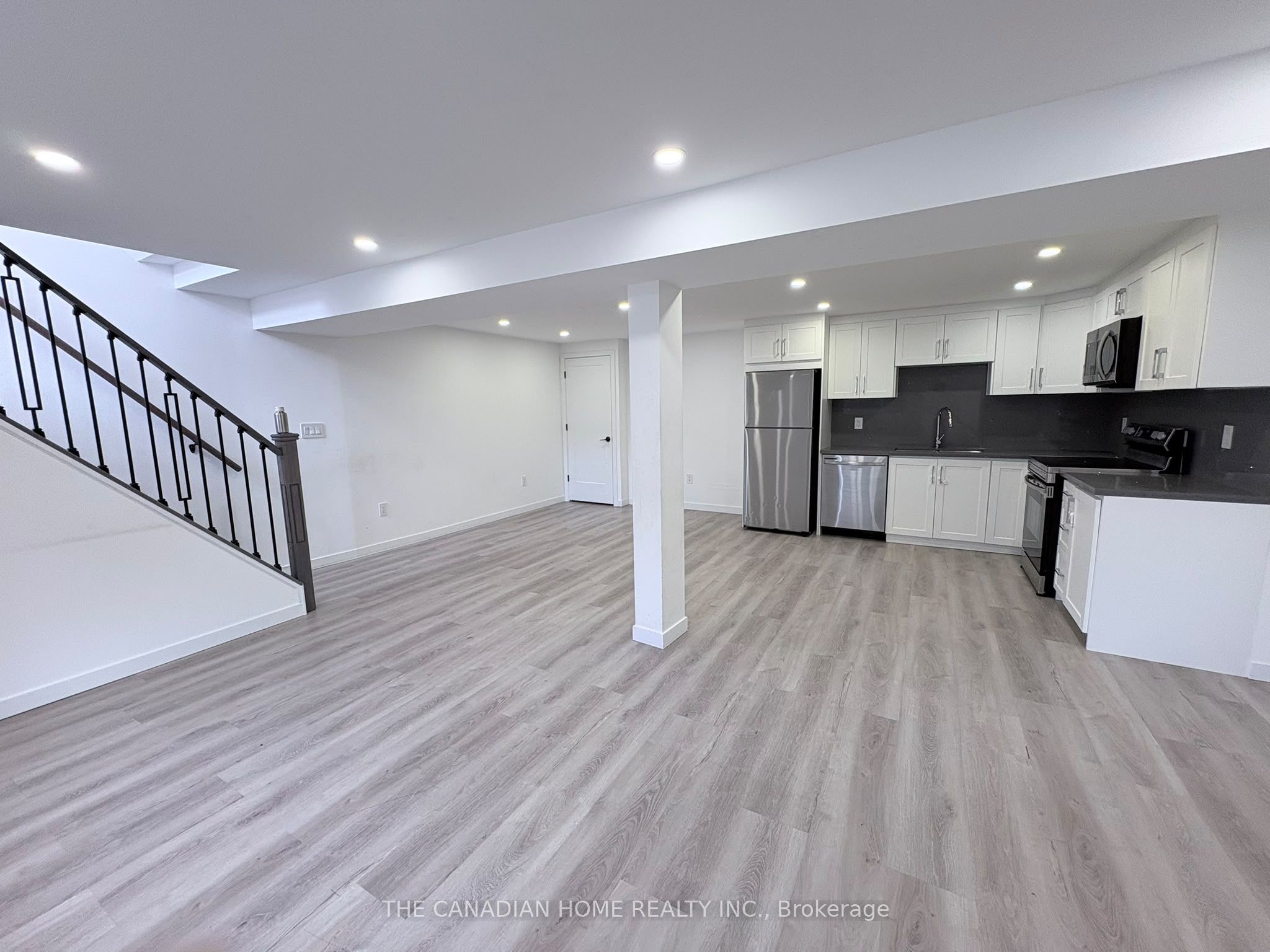 Unit 2 - 63 Champlain Avenue, Hamilton 3