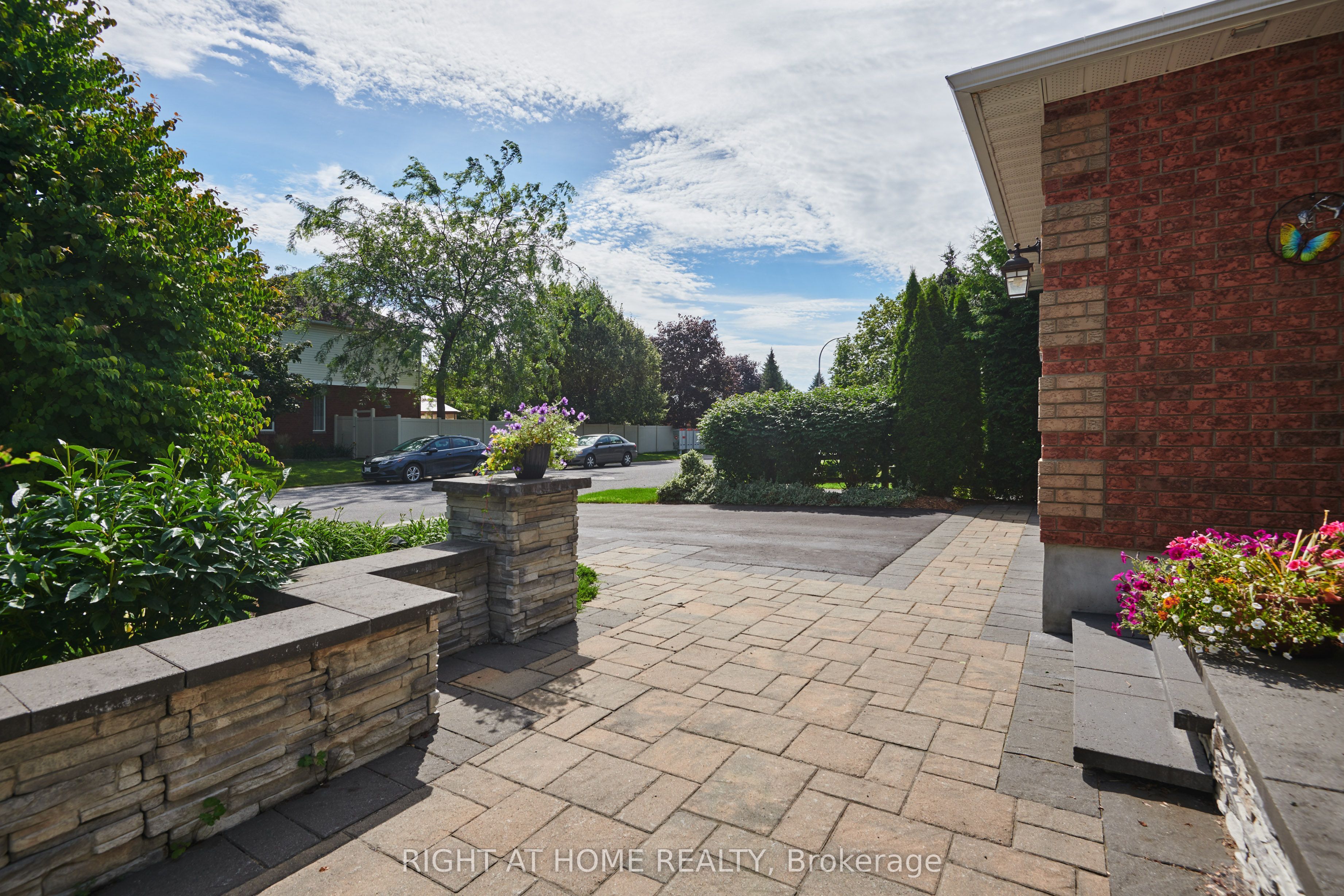 31 Forillon Crescent, Kanata 4