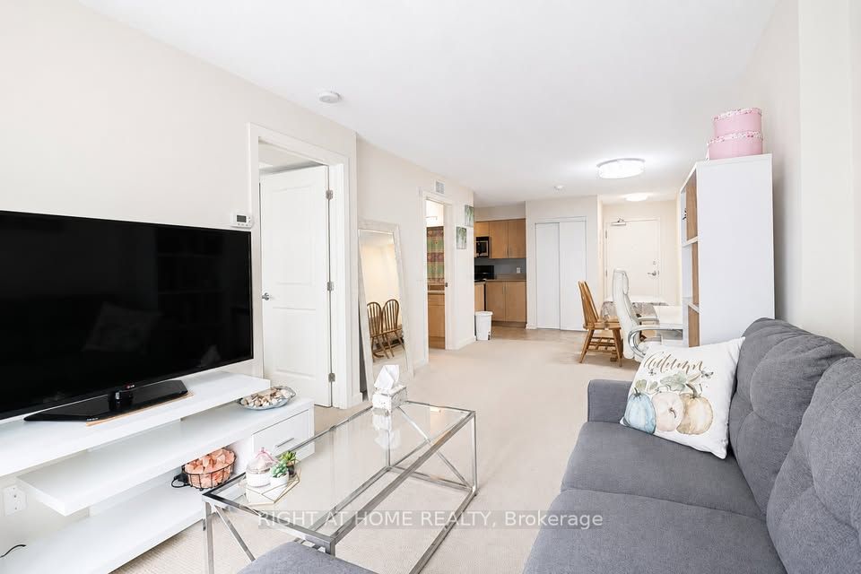Unit 711 - 138 SOMERSET Street W, Ottawa 3