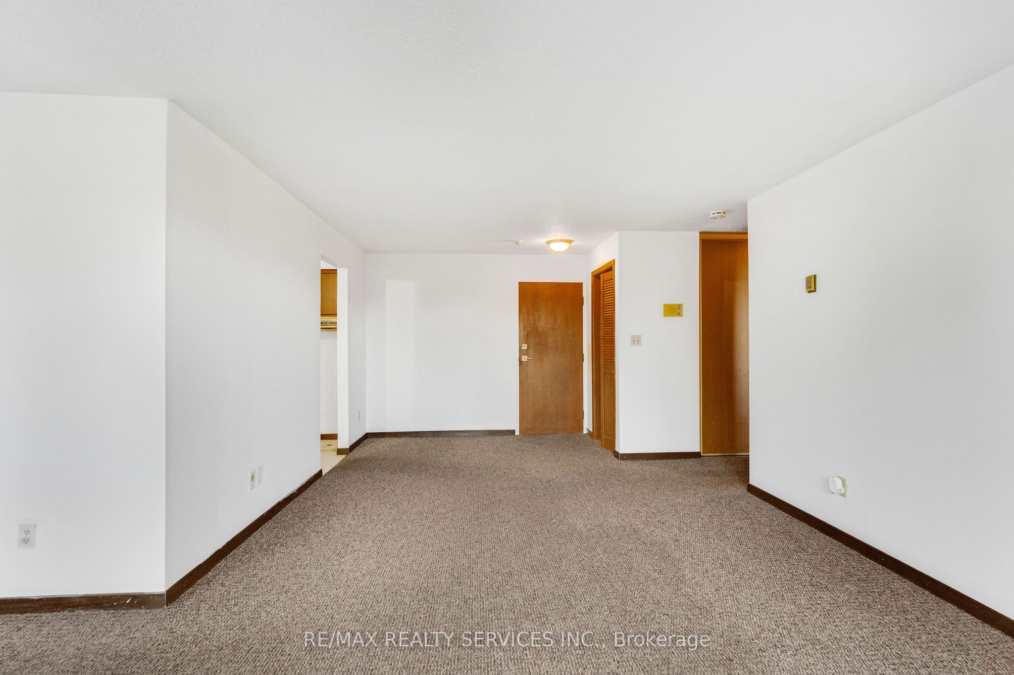 Unit 206 - 4218 Portage Road, Niagara Falls 5