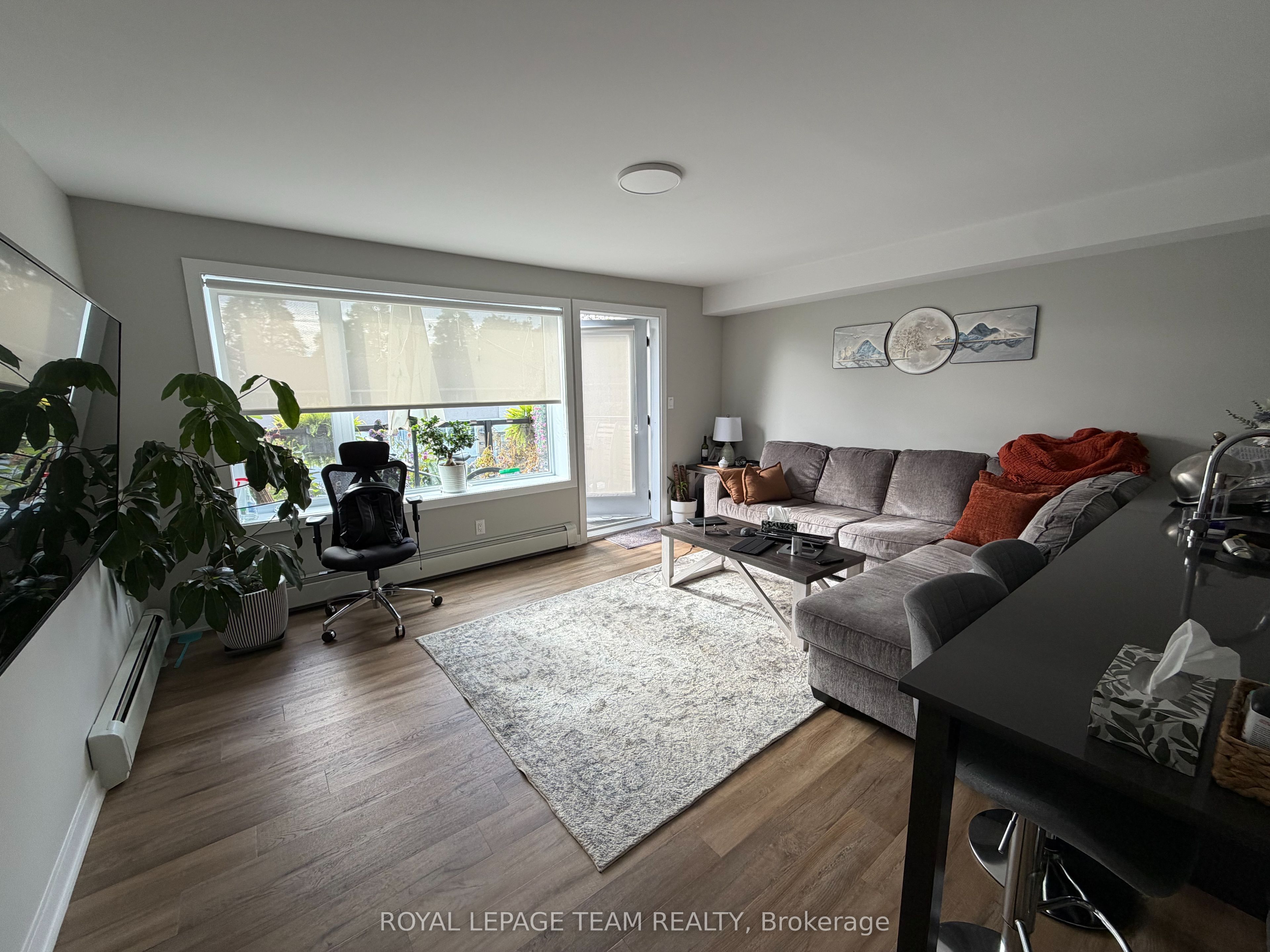 Unit 104 - 1305 Summerville Avenue, Ottawa 2
