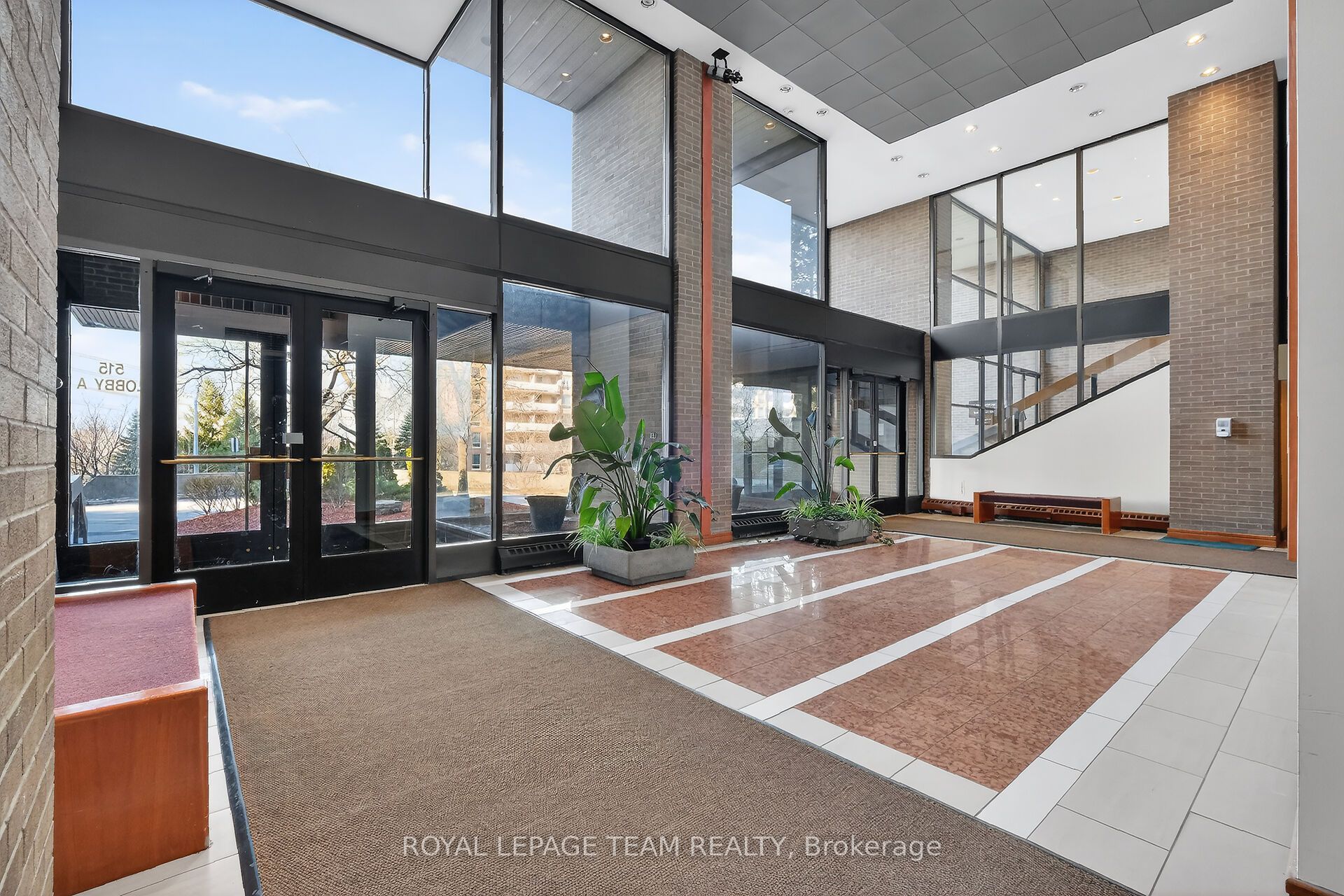 Unit 1809 - 515 St Laurent Boulevard, Ottawa 4