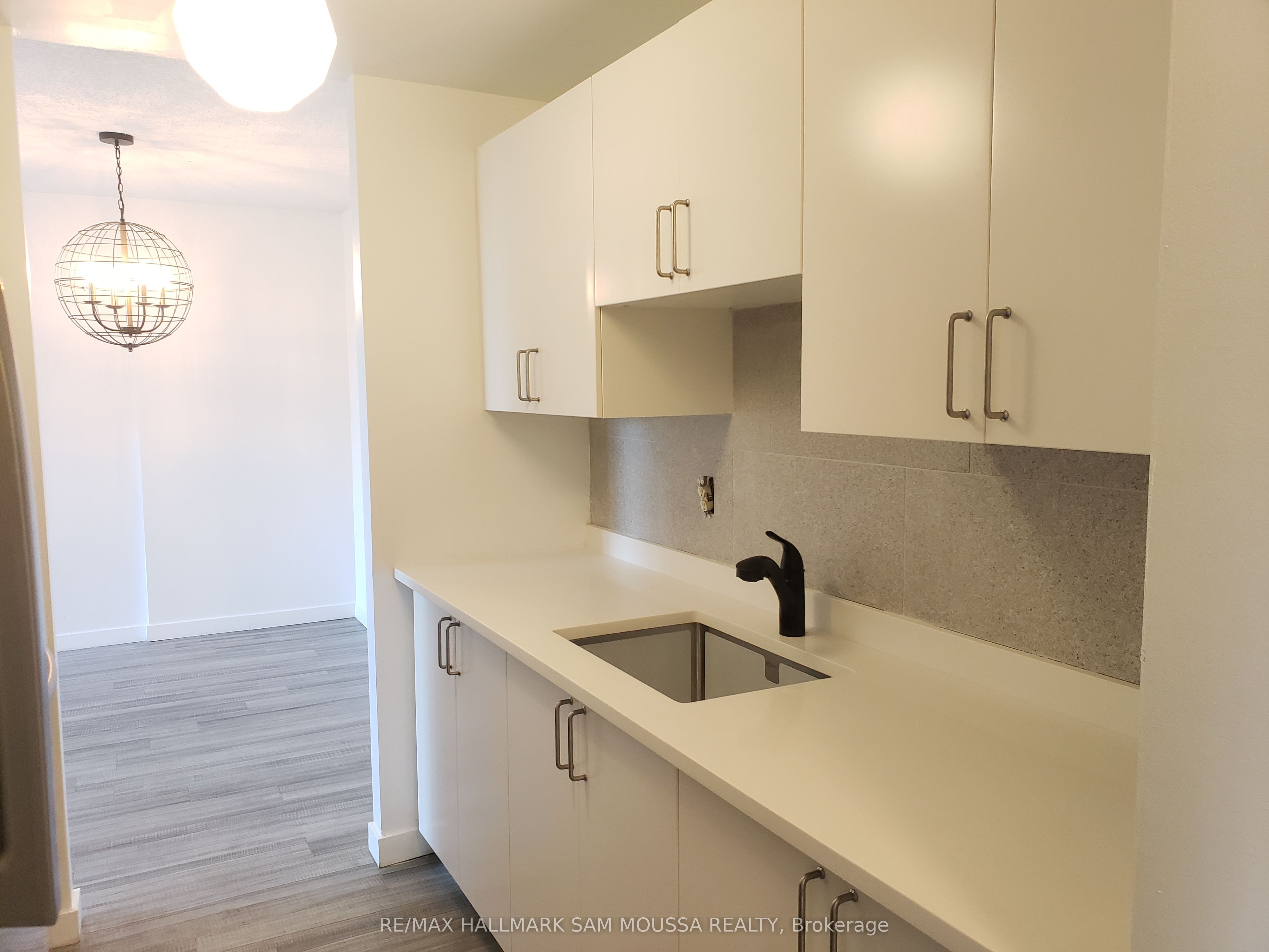 Unit 413 - 1177 Belanger Avenue, Ottawa 5