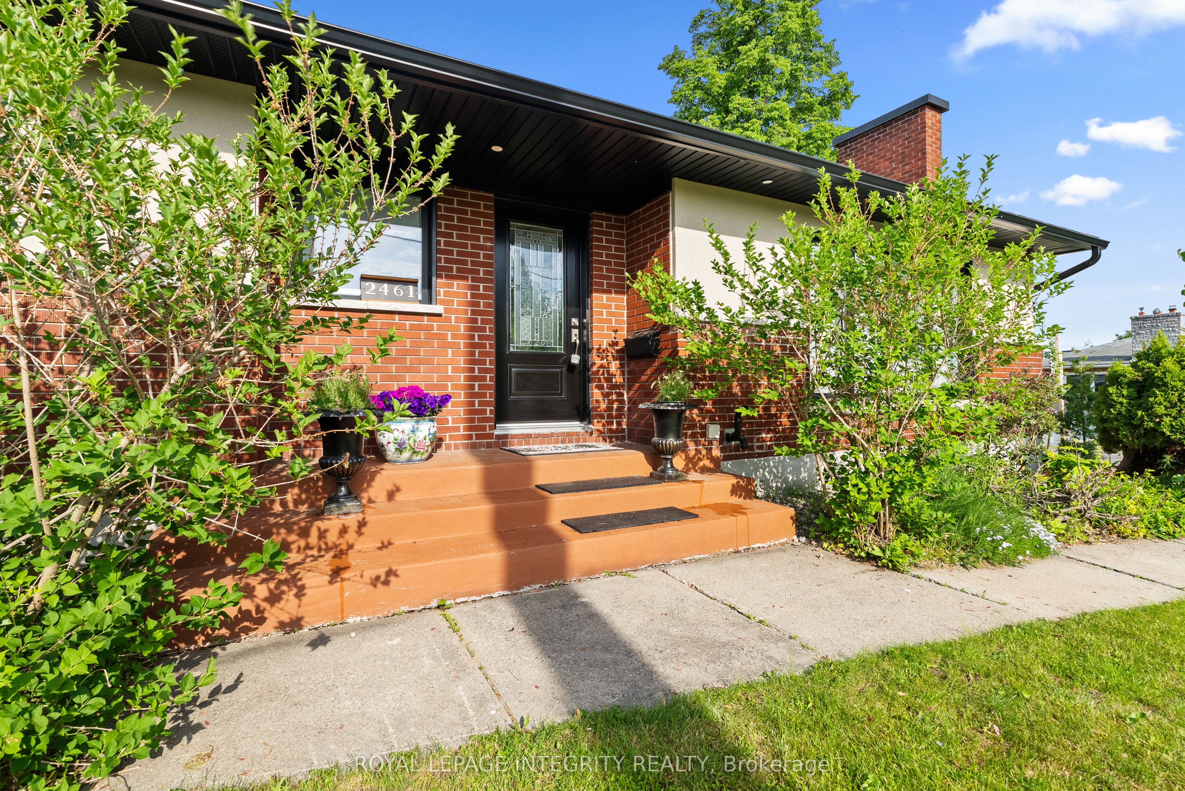 2461 Alta Vista Drive, Ottawa 3