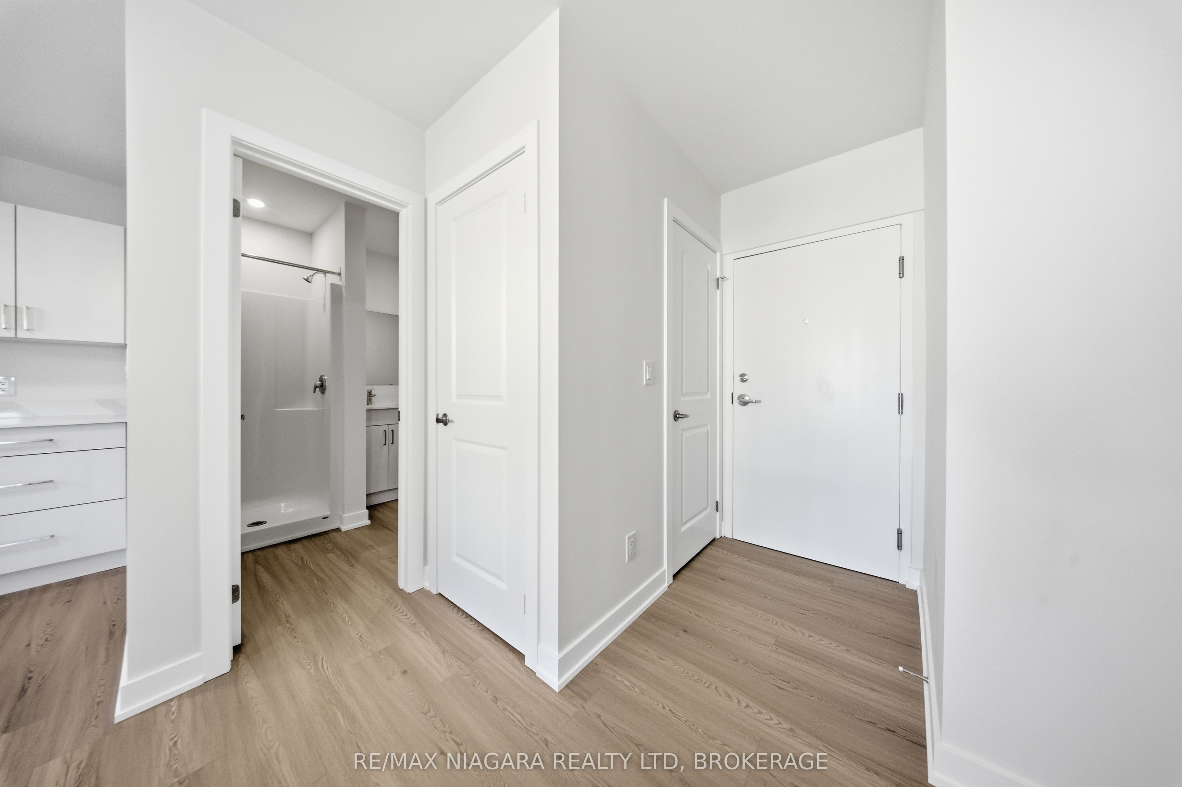 Unit 203 - 140 Church Street, St. Catharines 4