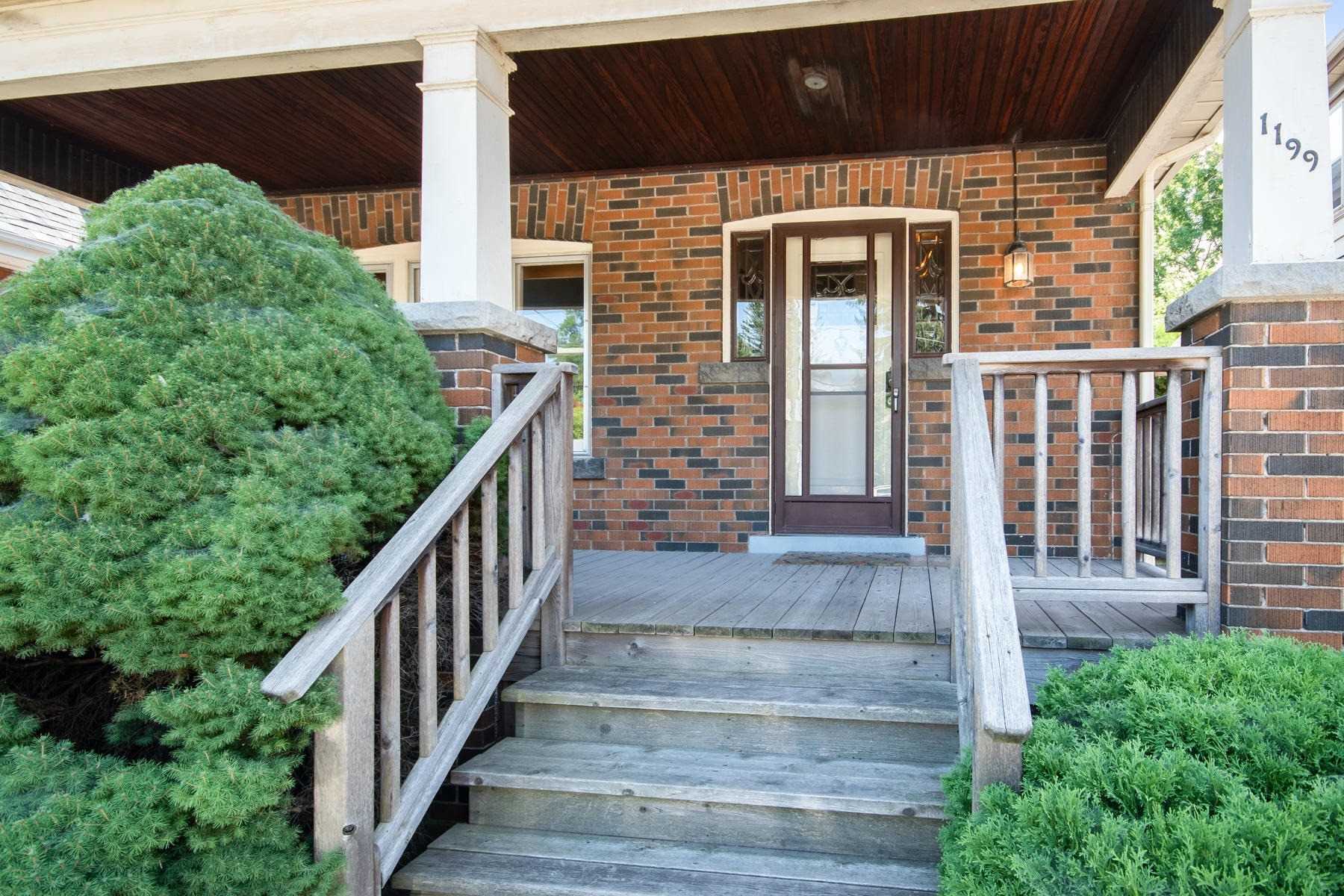 1199 King St W, Hamilton, Ontario Sold History | HouseSigma